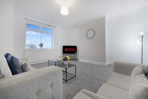 Newly refurbished Near the coast Sleeps 5